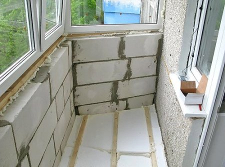 Как утеплить балкон
